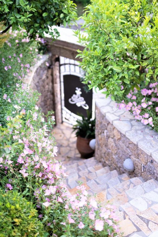 La Bella Vita - Luxury Holiday House Close To Corfu Town Potamos  Ngoại thất bức ảnh